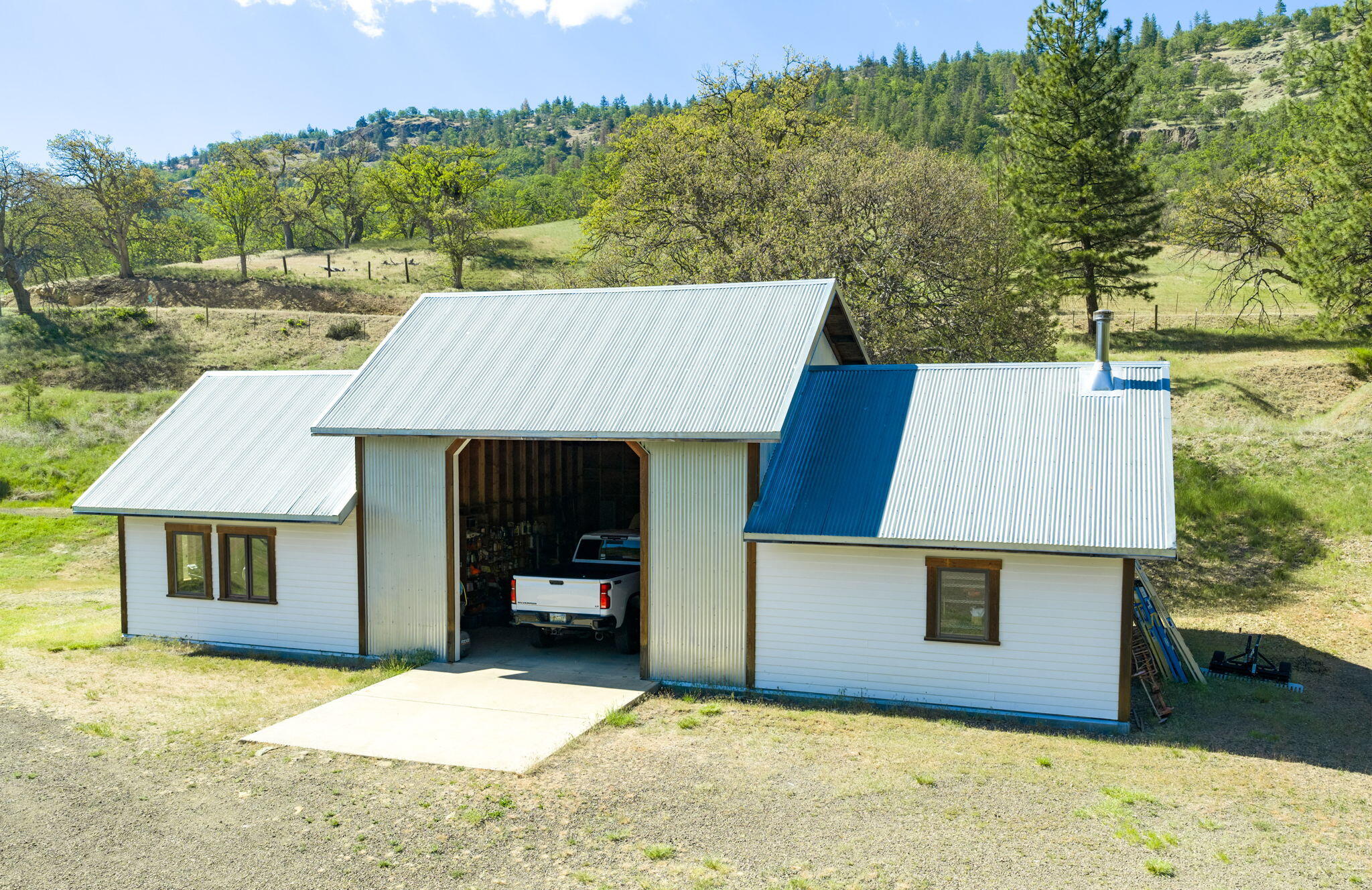 2245 Colestin Road Ashland, OR 97520 - Photo 5 of 69 ApxCR200003