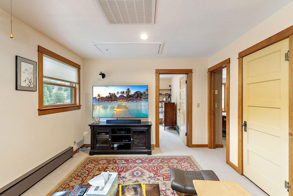 2245 Colestin Road Ashland, OR 97520 - Photo 56 of 69 ApexCR(55)