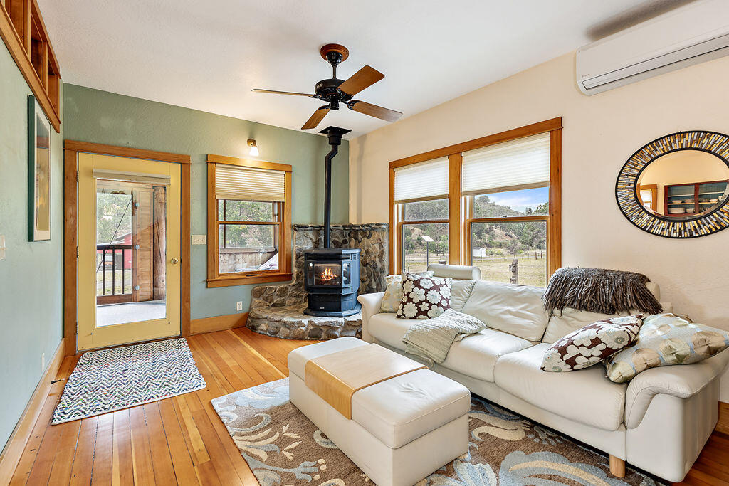 2245 Colestin Road Ashland, OR 97520 - Photo 62 of 69 colestin 3