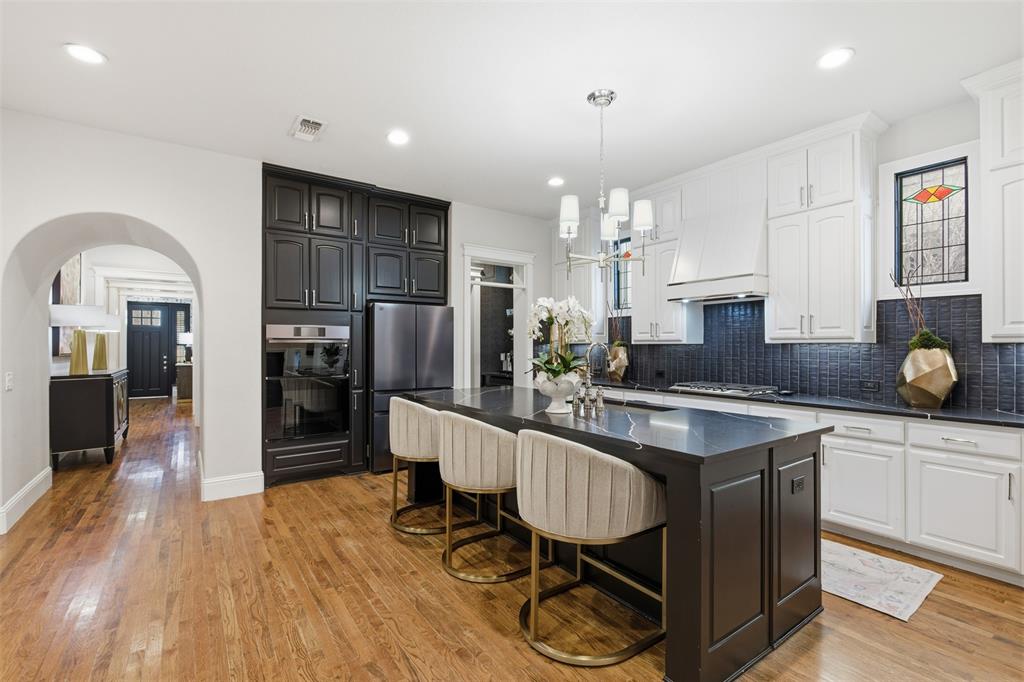 2316 Grassmere Lane McKinney, TX 75071 - Photo 8 of 36