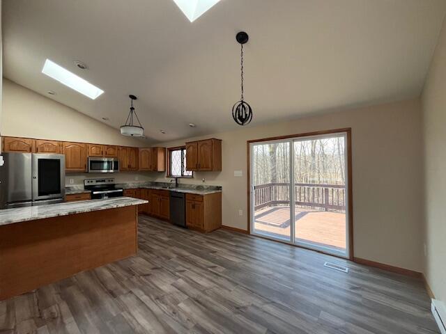 421 Glen Ridge Road Tobyhanna, PA 18466 - Photo 3 of 20 kitchen