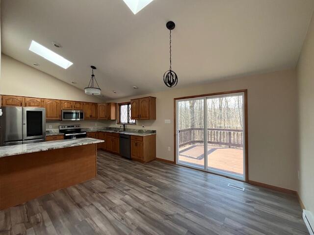 421 Glen Ridge Road Tobyhanna, PA 18466 - Photo 4 of 20 kitchen