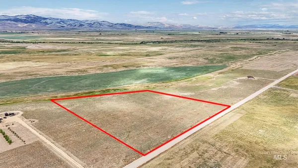 $140,000 | 300 South Tbd, Fairfield, ID 83327