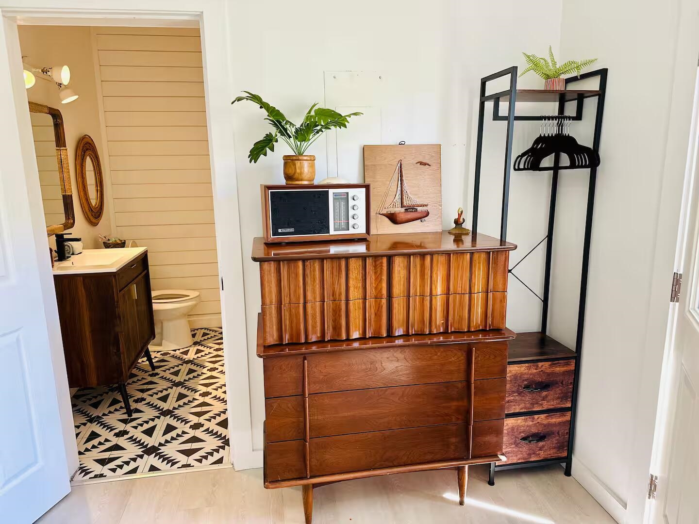 5092 A1A South St. Augustine, FL 32080 - Photo 6 of 14 a view of walk in closet