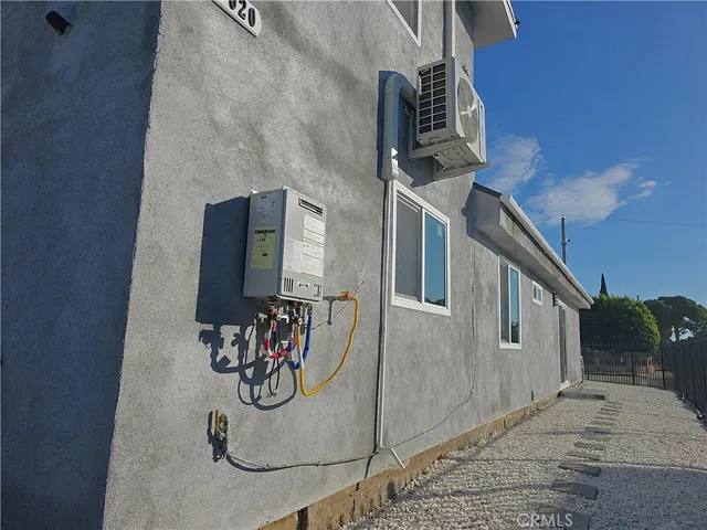 $1,059,000 | 403 East 131st Street, Los Angeles, CA 90061