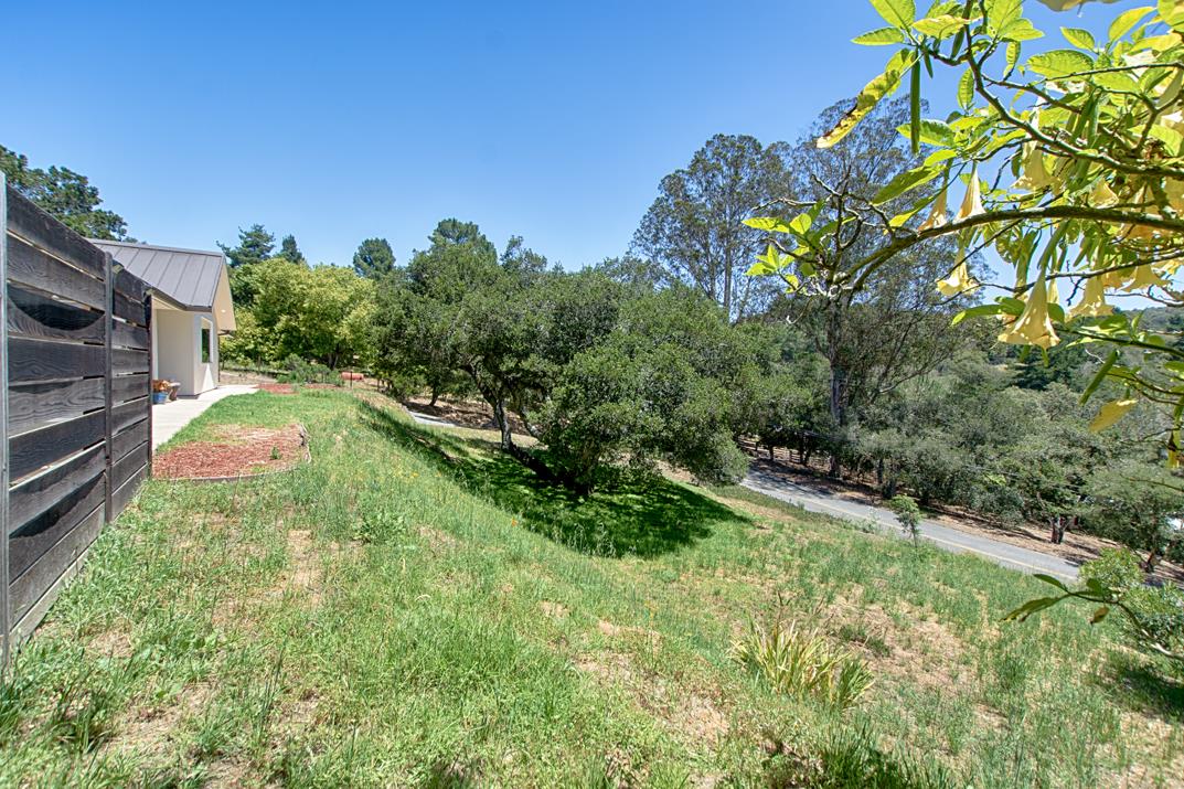 425 Echo Valley Road Salinas, CA 93907 - Photo 27 of 60