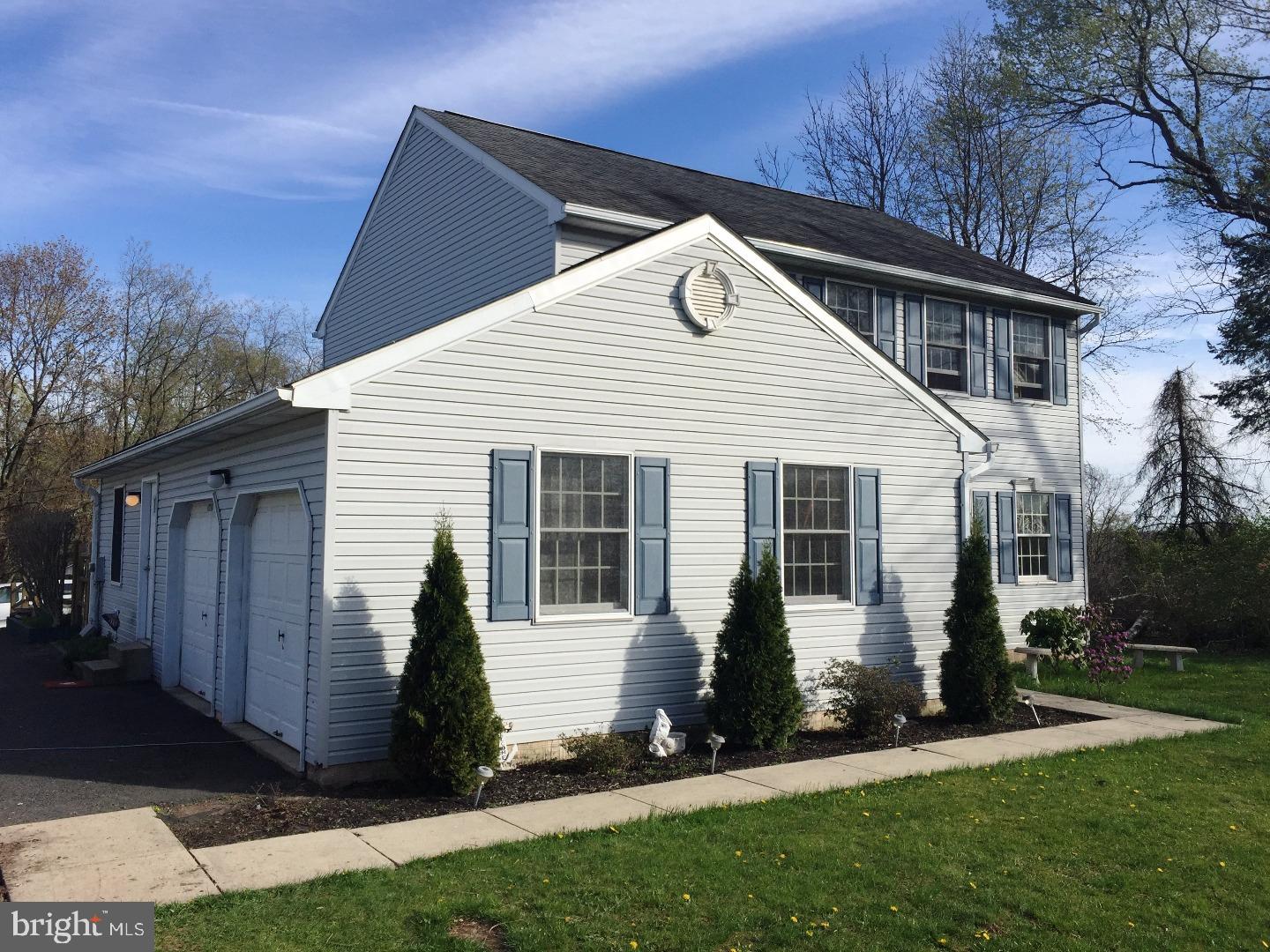 2502 Brooke Road Pennsburg, PA 18073 - Photo 2 of 25 Gallery Image 2