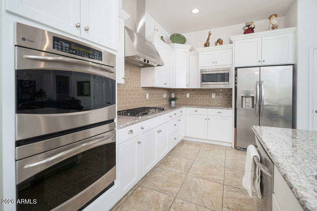 15730 West Harvard Street Goodyear, AZ 85395 - Photo 13 of 40 Double Wall Ovens