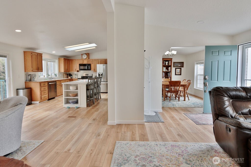 616 North 7th Avenue Sequim, WA 98382 - Photo 17 of 21