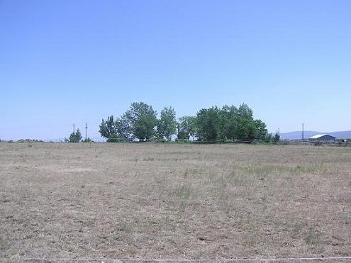 1220 Slavin Road Yakima, WA 98903 - Photo 3 of 9 a view of an outdoor space and a yard