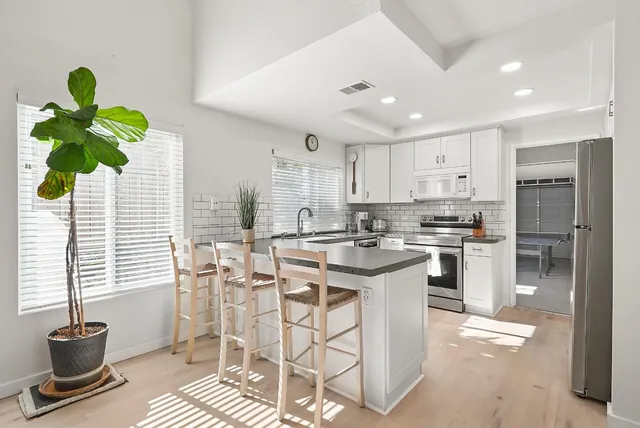 $7,000 | 7912 El Astillero Place, Carlsbad, CA 92009