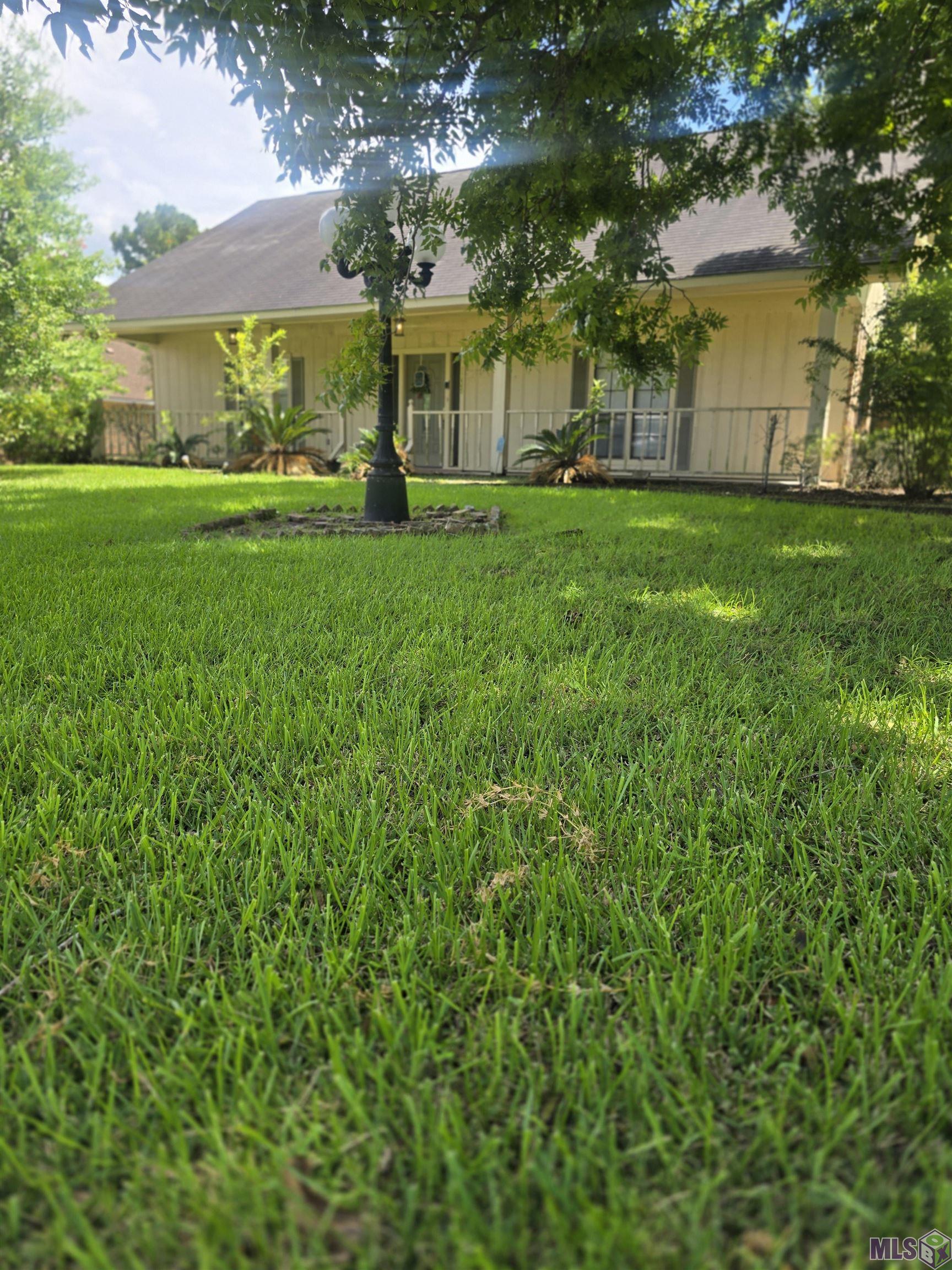 10334 Sunny Cline Drive Baton Rouge, LA 70814 - Photo 2 of 22