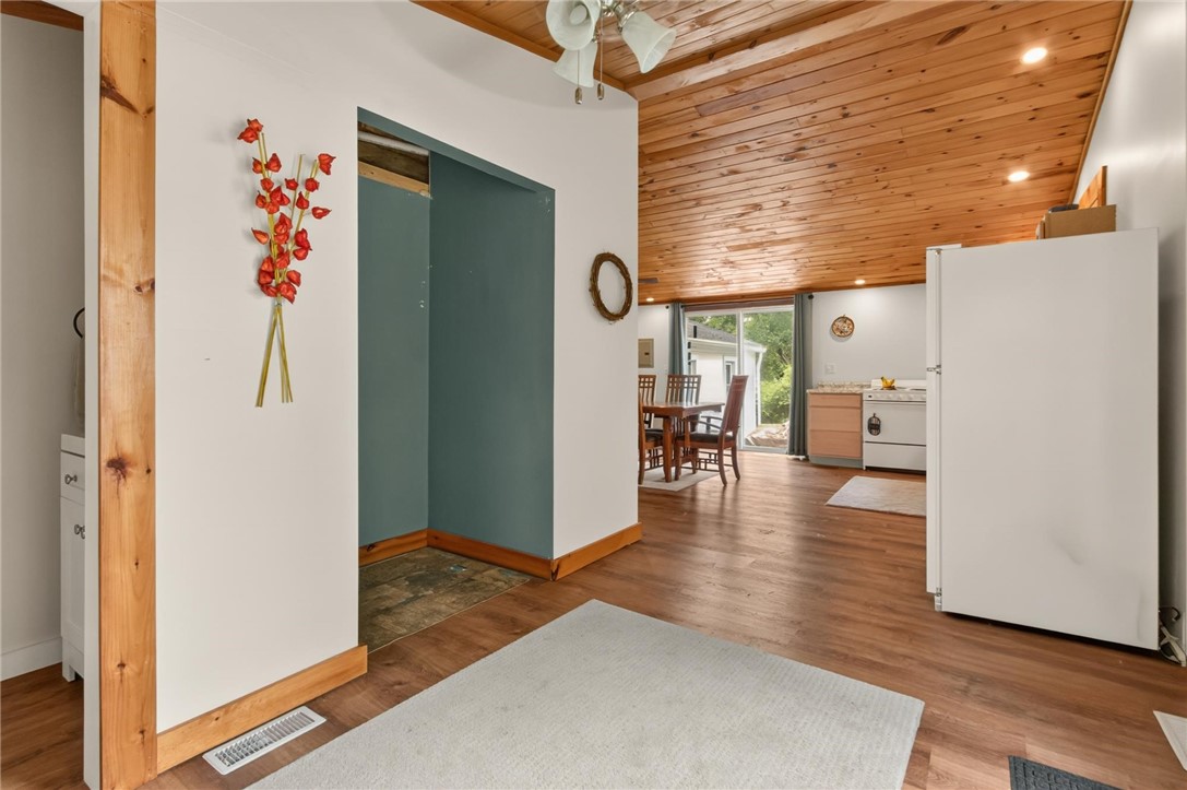3215 Canoga Road Fayette, NY 13148 - Photo 4 of 33