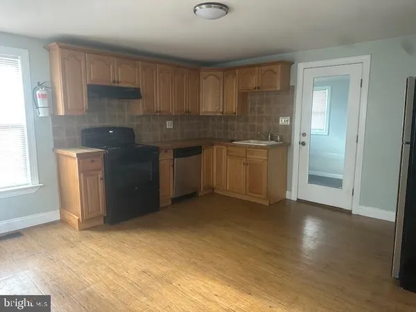 $2,200 | 493 West Elmer Road, Vineland, NJ 08360