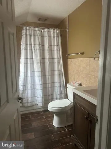 $2,200 | 493 West Elmer Road, Vineland, NJ 08360