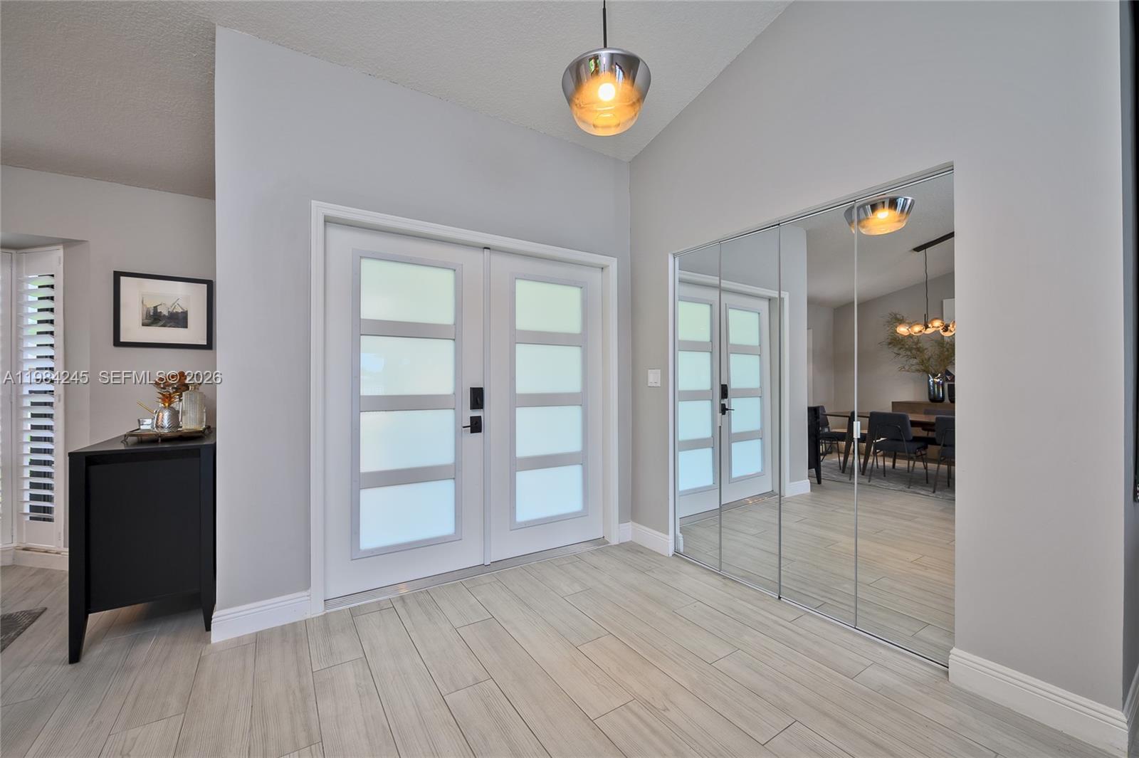 17611 Lake Park Road Boca Raton, FL 33487 - Photo 9 of 33
