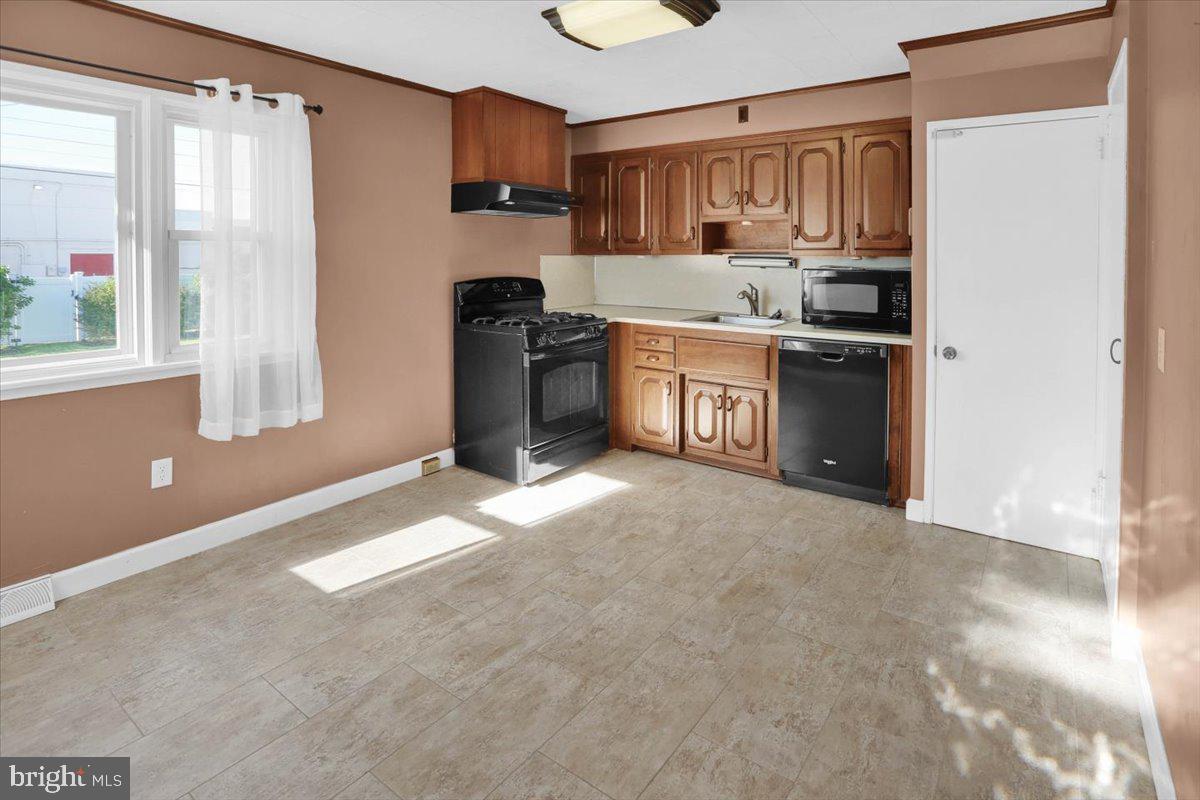 513 Harding Avenue Reading, PA 19607 - Photo 17 of 38