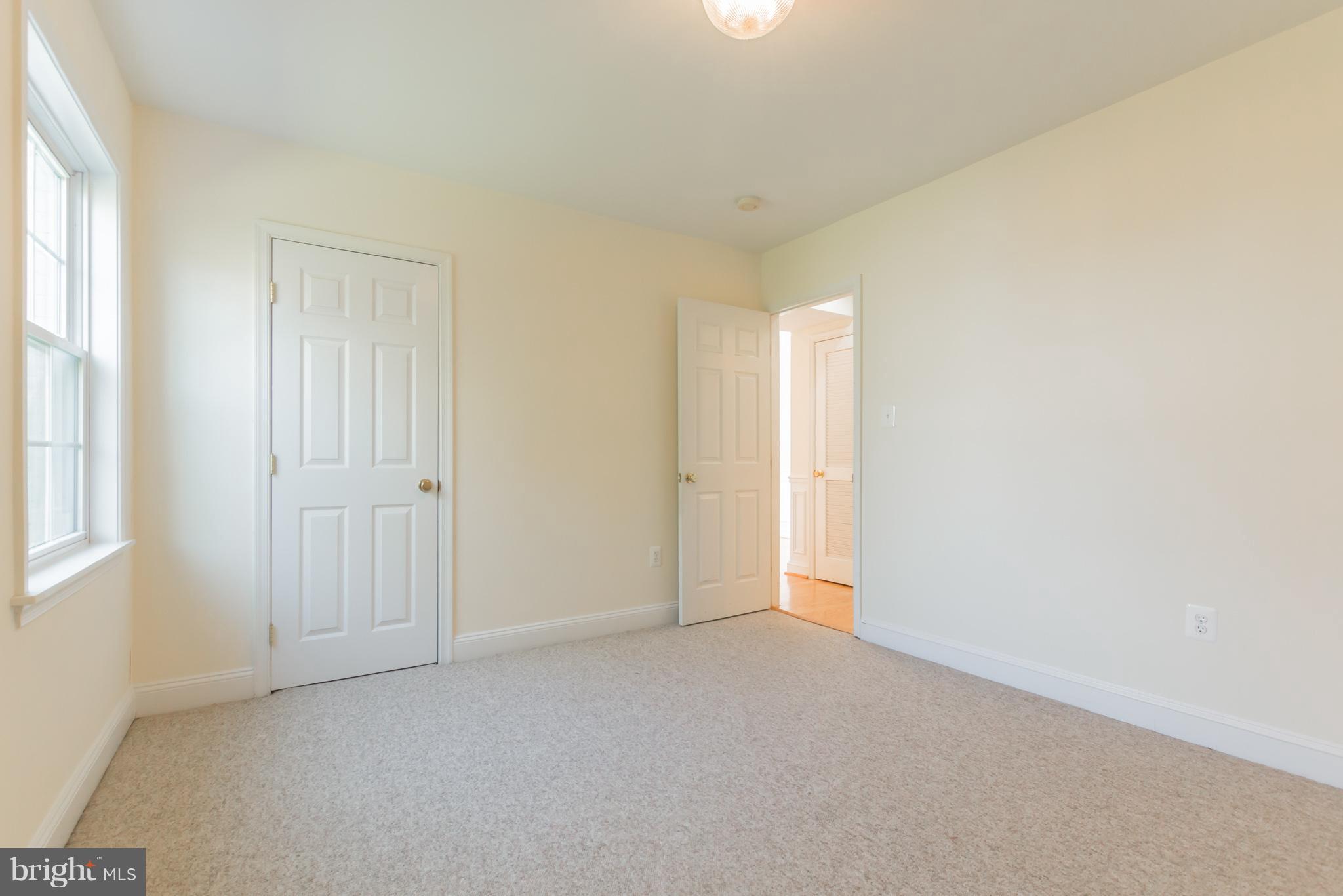 4004 Braddock Road Alexandria, VA 22312 - Photo 13 of 30 Bedroom