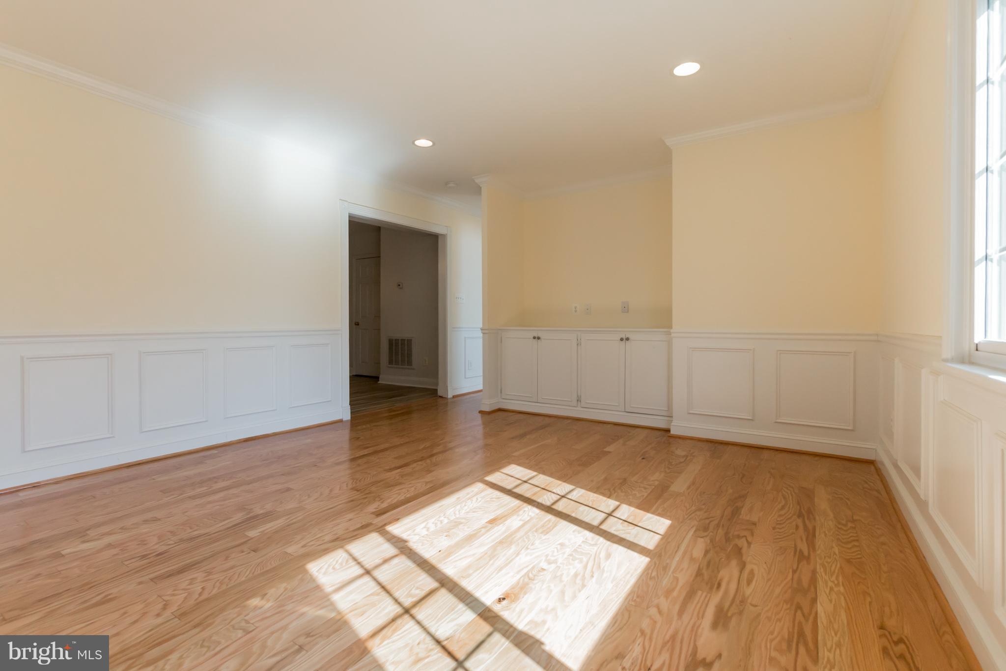 4004 Braddock Road Alexandria, VA 22312 - Photo 7 of 30 Dining Room
