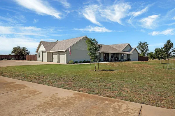 $1,099,000 | 1844 West Highway 12, Lodi, CA 95242