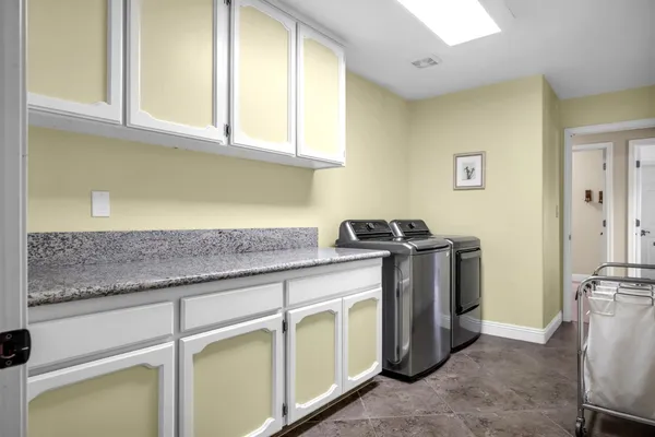 $1,099,000 | 1844 West Highway 12, Lodi, CA 95242