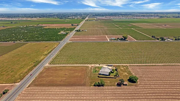 $1,099,000 | 1844 West Highway 12, Lodi, CA 95242