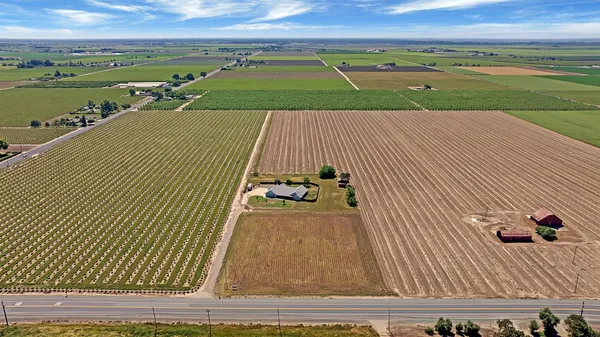$1,099,000 | 1844 West Highway 12, Lodi, CA 95242
