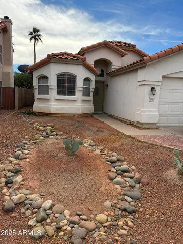 $2,095 | 4509 East South Fork Drive, Phoenix, AZ 85044