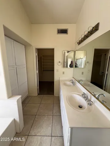 $2,095 | 4509 East South Fork Drive, Phoenix, AZ 85044