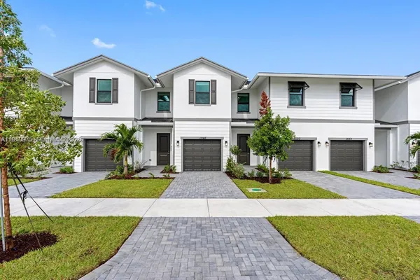 $2,686 | 13138 Valletta Way Port Street, Unit 2015, Port St. Lucie, FL 34987