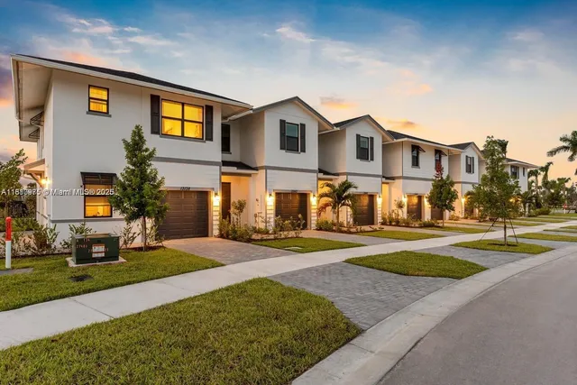 $2,685 | 13138 Valletta Way Port Street, Unit 1007, Port St. Lucie, FL 34987