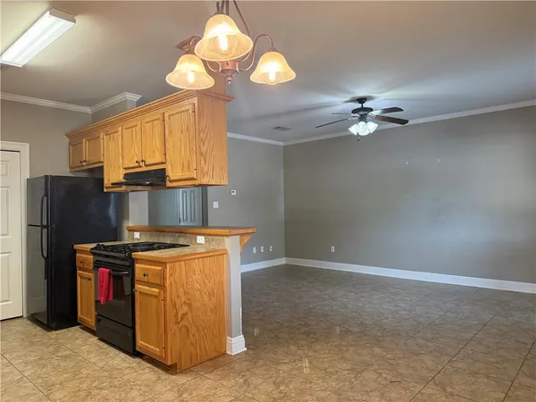 $121,900 | 818 Meadow Bend Drive, Unit C, Baton Rouge, LA 70820