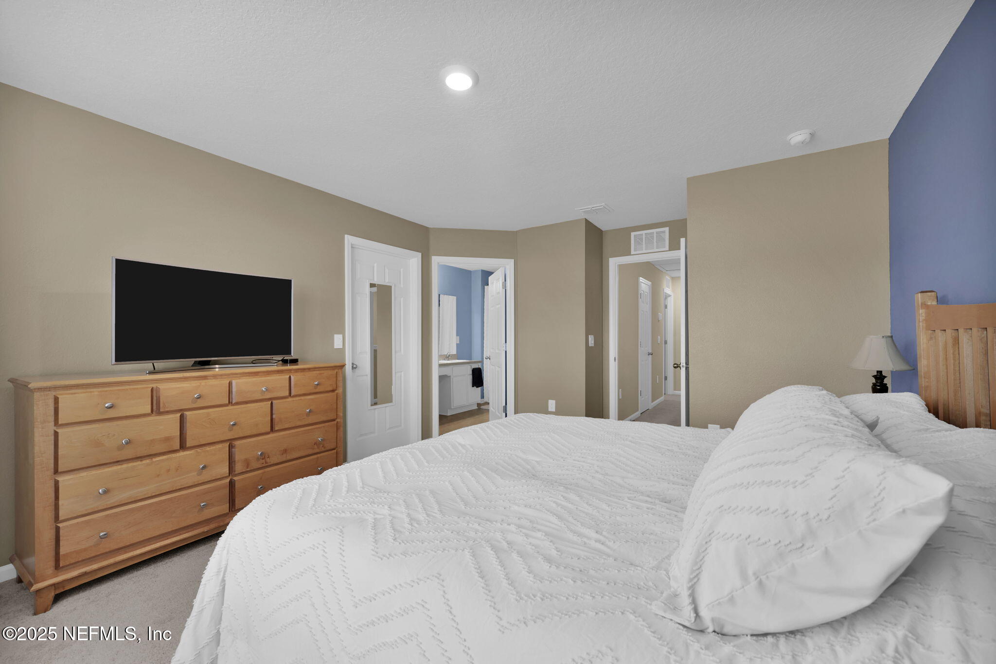 568 Coastline Way St. Augustine, FL 32092 - Photo 24 of 36 OWNER'S BEDROOM