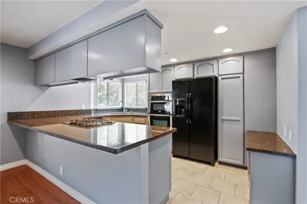 $3,950 | 19121 Queensport Lane, Unit A, Huntington Beach, CA 92646