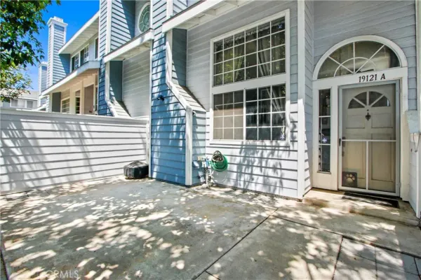 $3,950 | 19121 Queensport Lane, Unit A, Huntington Beach, CA 92646