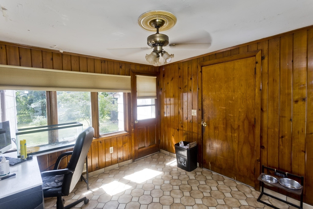 240 East Allen Ridge Road Springfield, MA 01118 - Photo 7 of 22 Gallery Image 7