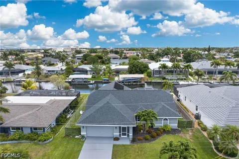 $815,000 | 4933 Seville Court, Cape Coral, FL 33904