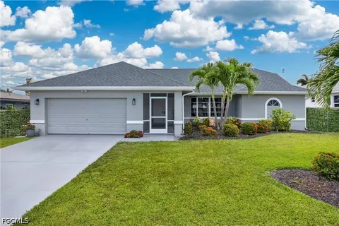 $815,000 | 4933 Seville Court, Cape Coral, FL 33904
