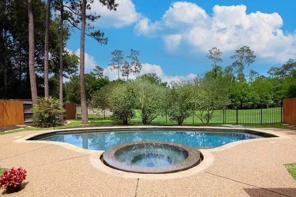 $5,500 | 138 Oriel Oaks Circle, The Woodlands, TX 77382