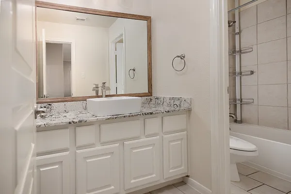 $5,500 | 138 Oriel Oaks Circle, The Woodlands, TX 77382