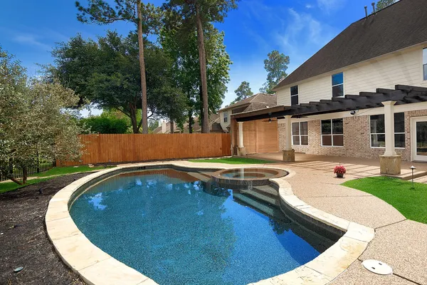 $5,500 | 138 Oriel Oaks Circle, The Woodlands, TX 77382