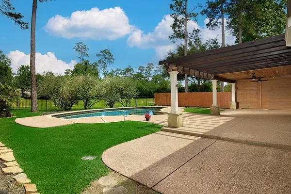 $5,500 | 138 Oriel Oaks Circle, The Woodlands, TX 77382
