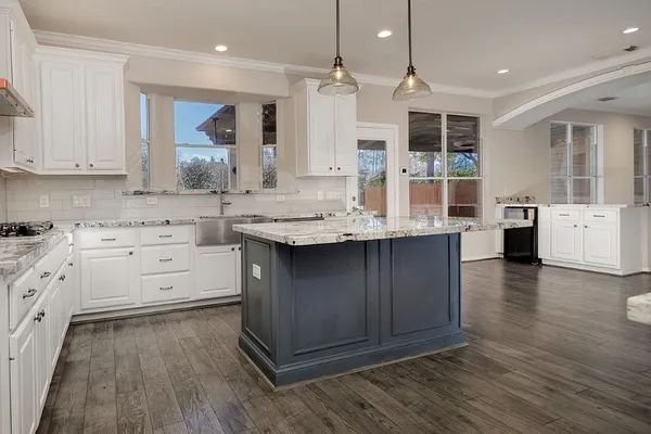 $5,500 | 138 Oriel Oaks Circle, The Woodlands, TX 77382