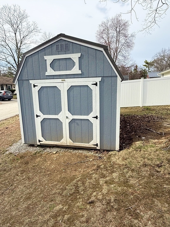 35 New Boston Road Sturbridge, MA 01566 - Photo 4 of 19