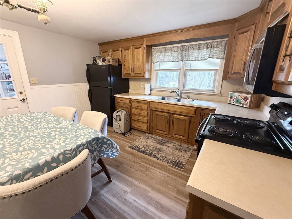 35 New Boston Road Sturbridge, MA 01566 - Photo 8 of 19