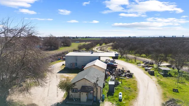 a front view of house with yard