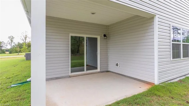 $328,990 | 448 Falcon Lane, Lexington, NC 27295