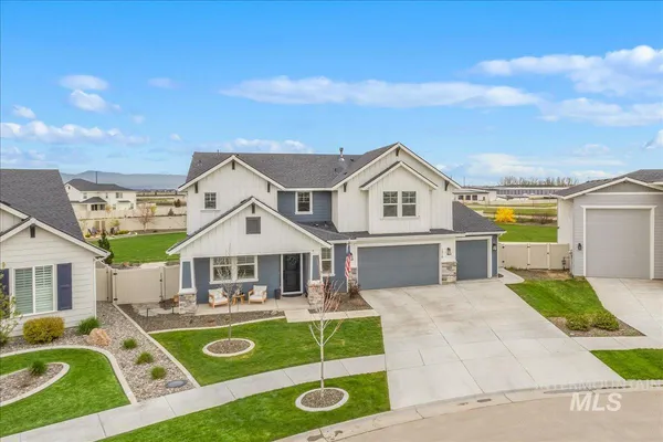 $999,900 | 1216 North Kenora Avenue, Star, ID 83669