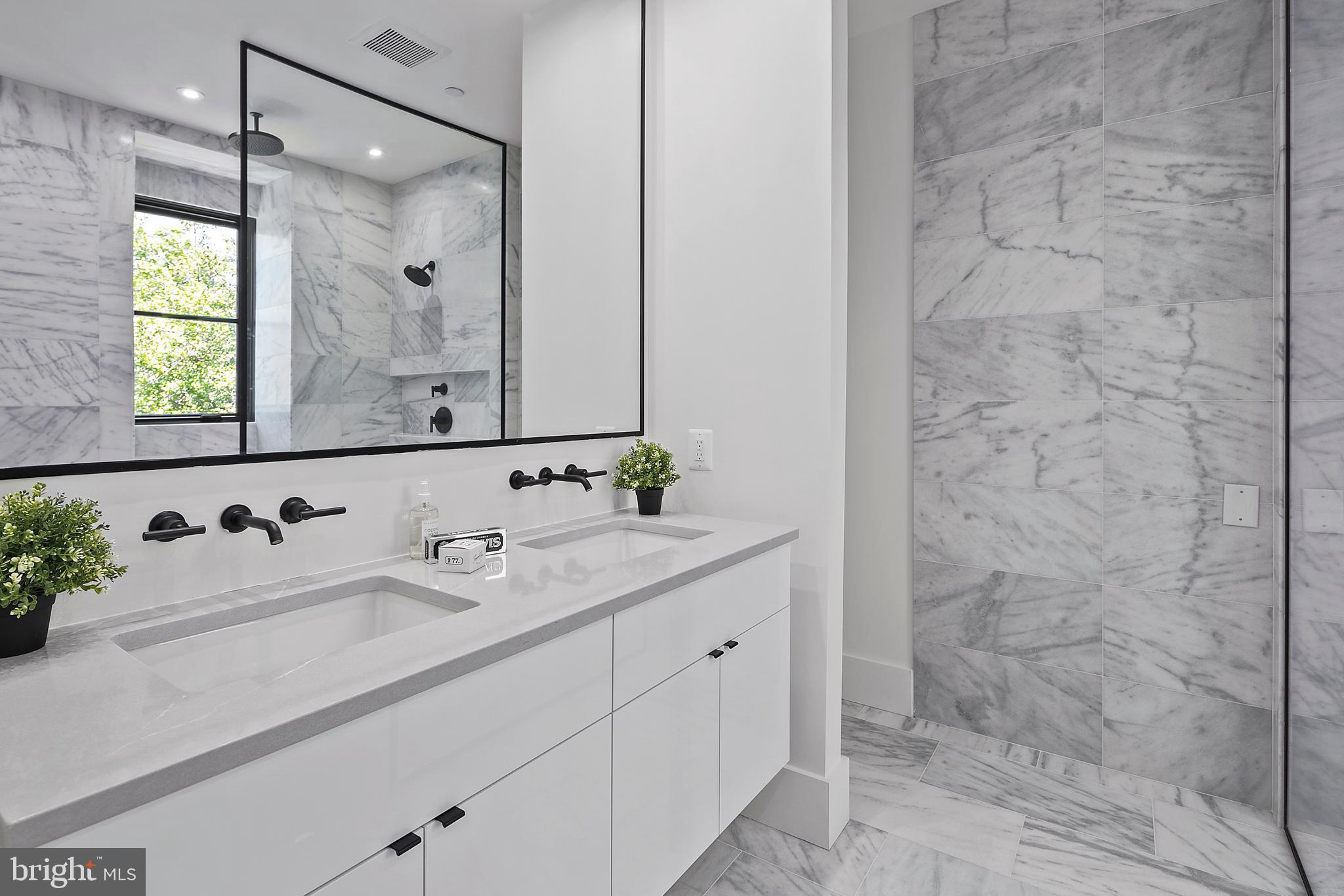 1844 Monroe Street Northwest, Unit 2 Washington, DC 20010 - Photo 18 of 28