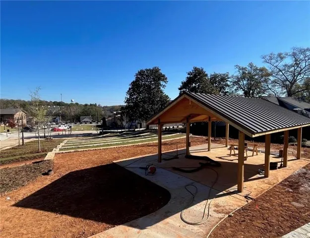 $2,400 | 5603 West Pine Street, Flowery Branch, GA 30542